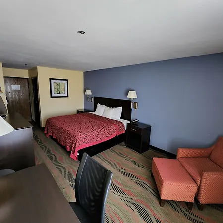 Days Inn By Wyndham Springfield-3